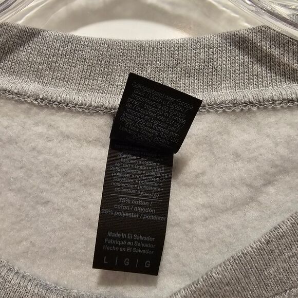 NWOT Mardi Gras Alligator Pellican Crawfish Sweatshirt in Gray, Size Large - Picture 3 of 3